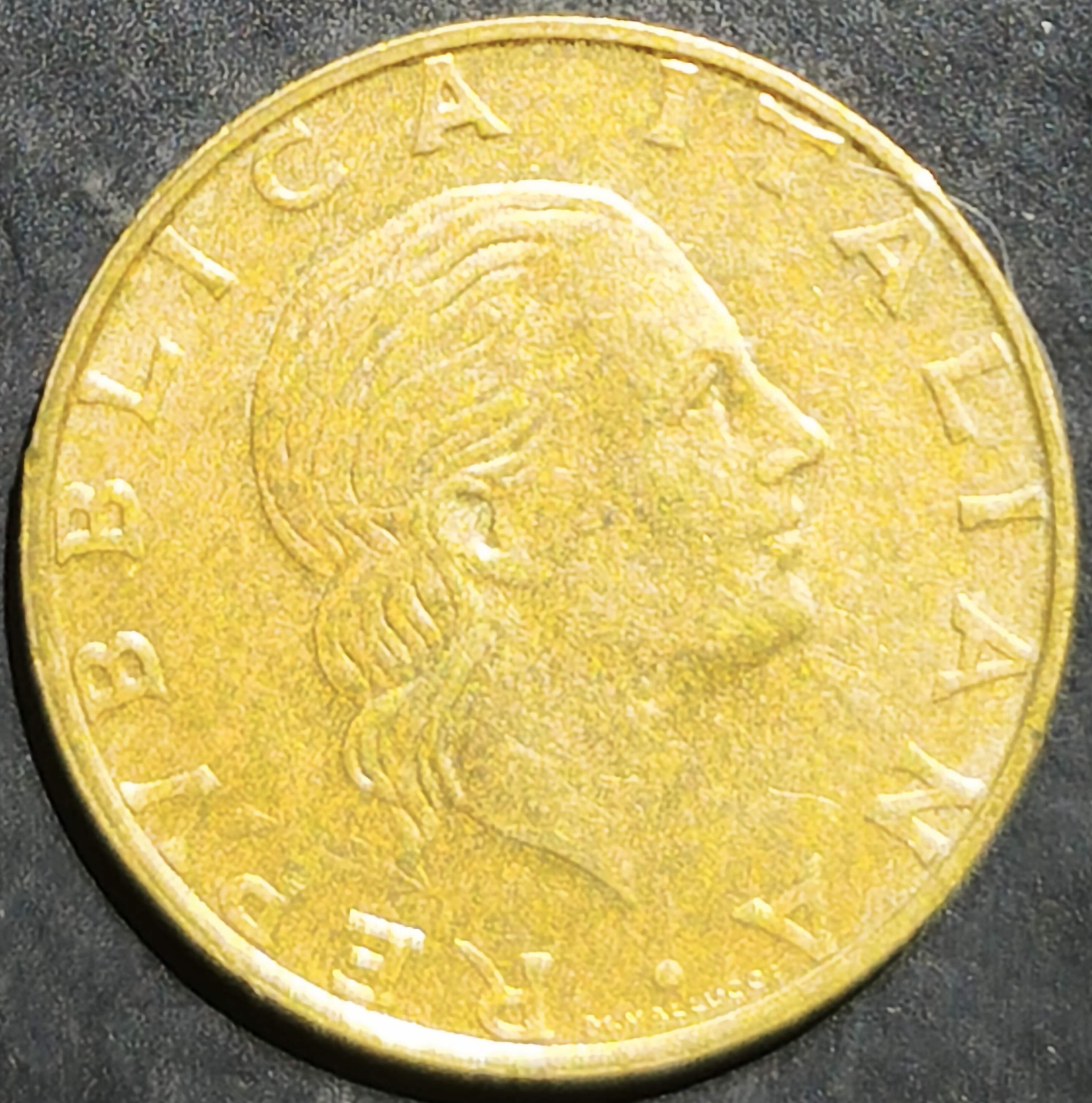 Italy 200 Lire 1999