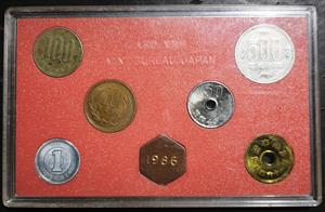 Japan Used Coins Set in Official Casing