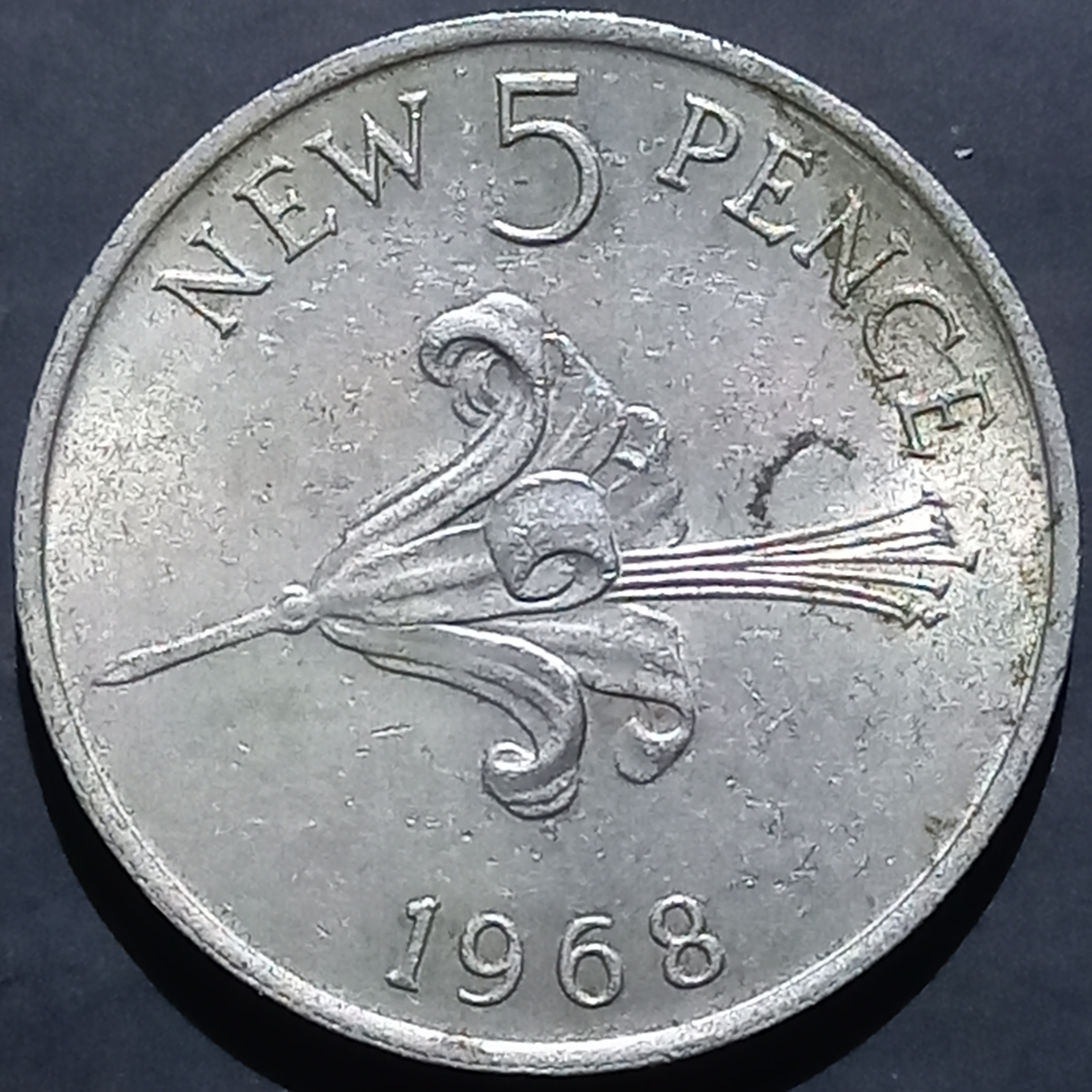 Guernsey 5 New Pence 1968