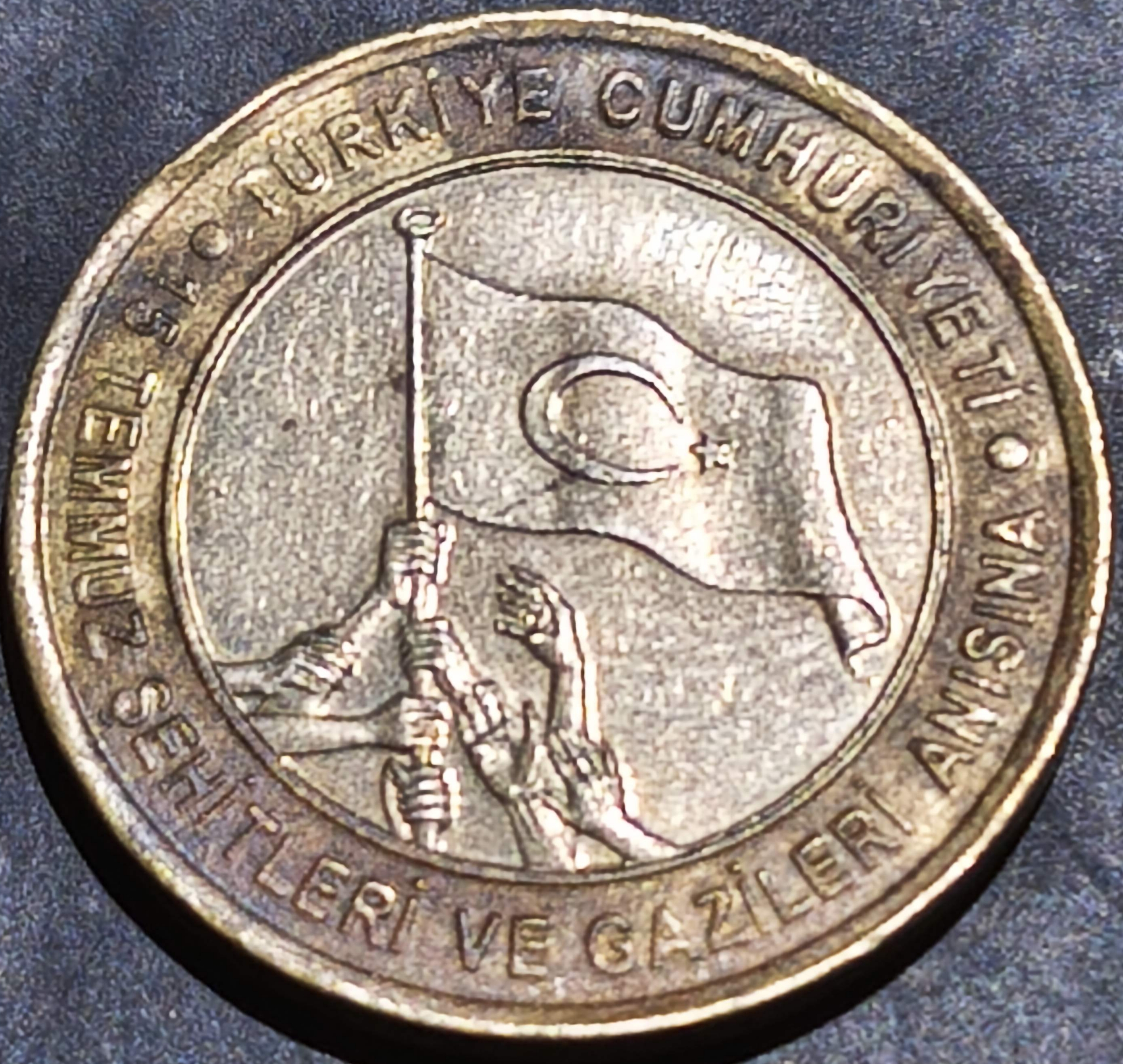 Turkey 1 Lira 2016 Memorizing Martyrs & Veterans of July 15th